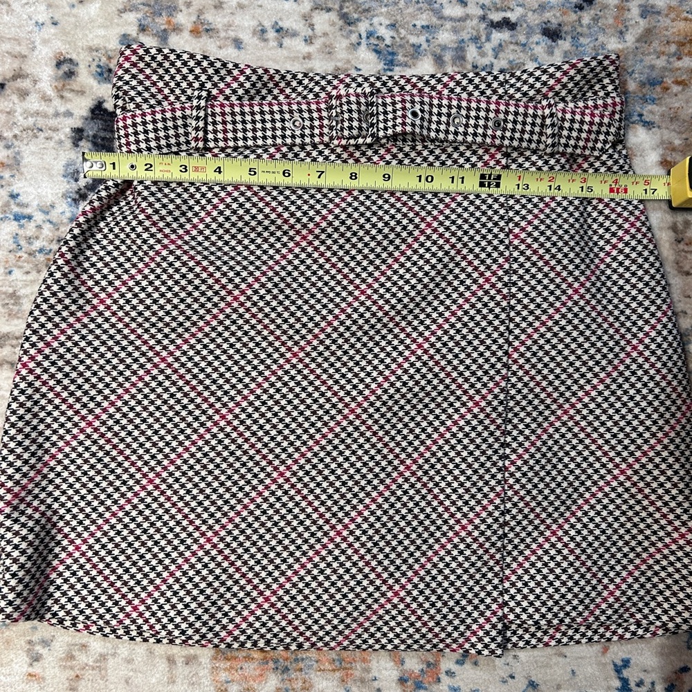 H&M Black and Pink Plaid Mini Skirt - Picture 2 of 8